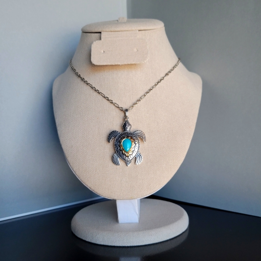 NWOT James Avery Sea Turtle Pendant with Turquoise